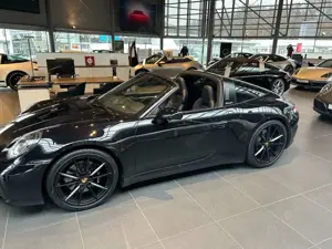 Porsche 992 911 Coupe 911 Targa 4S PDK
