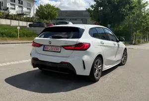 BMW 118 i M Sport-Navi-SHZ-PDC-LED-Spurass-L-Heizung Bild 2