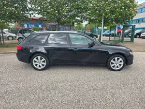 Audi A4 Avant Attraction-NAVI-AHK-TÜV NEU Bild 4