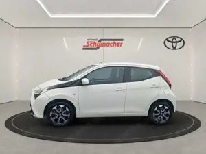 Toyota Aygo x-play club+ACAA+GJ-RÄDER !! Bild 2