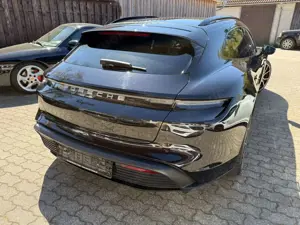 Porsche Taycan TAYCAN SPORT TURISMO *TOP AUSSTATTUNG* 21 ZOLL Bild 5