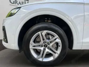 Audi Q5 40 TDI quattro S tronic Advanced Matrix LED Bild 3
