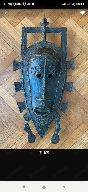 Alte Metall Maske 