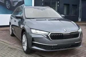 Skoda Octavia Combi 1.5 TSI DSG*Navi*AHK*ACC*LED*Cam.