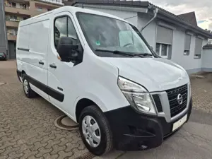Nissan NV400