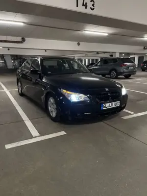 BMW 520 BMW E60 520i | 6-ZYLINDER | XENON | PDC | TÜV NEU