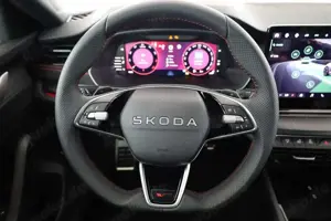 Skoda Octavia Combi 2.0 TSI 195 kW RS DSG, Pano, AHK, Navi, M... Bild 5