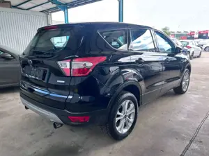 Ford Kuga Titanium Automatik Bild 4