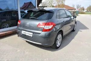 Citroen C4 VTi 120 Exclusive Alu Teilleder Klimatron. Sitzhei Bild 3