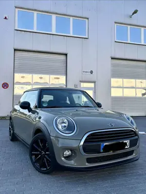MINI One Aut. Blackyard