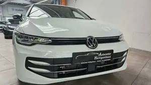 Volkswagen Golf VIII Lim 1.5 eTSI Goal DSG Navi DiscoverPRO