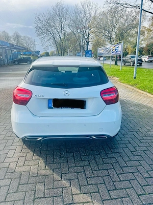 Mercedes-Ben A180 Bild 4
