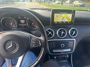 Mercedes-Ben A180 Bild 3