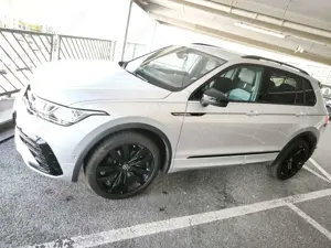 Volkswagen Tiguan R-Line 4Motion