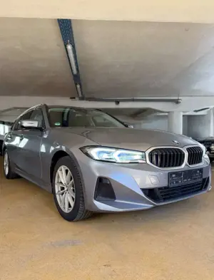 BMW 318 318i Touring Aut. Luxury Line