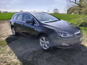 Opel Astra Sportstourer Bild 3