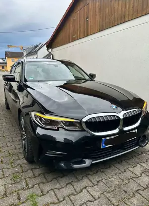 BMW 330 330i Touring Aut. Sport Line