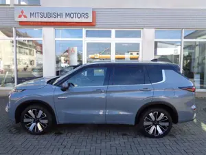 Mitsubishi Outlander Bild 3