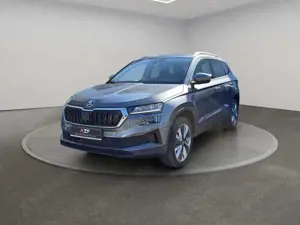 Skoda Karoq Selection 1.5 TSI DSG ACC+AHK+LED+SHZ Bild 2