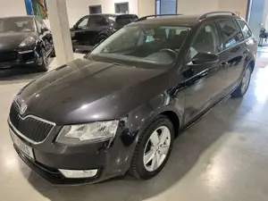Skoda Octavia Combi Ambition 2.0TDI 8-fach Alu,Navi