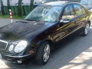 Mercedes-Benz E 240 E 240 Avantgarde