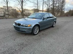 BMW 325 325i*Automatik*Klima*Xsenon*Tuv*Alufelgen*ZV*PDC