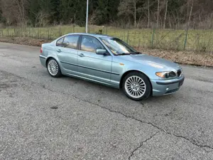 BMW 325 325i*Automatik*Klima*Xsenon*Tuv*Alufelgen*ZV*PDC Bild 5