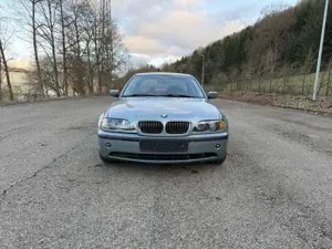 BMW 325 325i*Automatik*Klima*Xsenon*Tuv*Alufelgen*ZV*PDC Bild 3