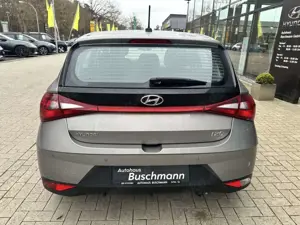 Hyundai i20 1.0 T-GDI 48V-Hybrid DCT Select +Komfort Pak Bild 5