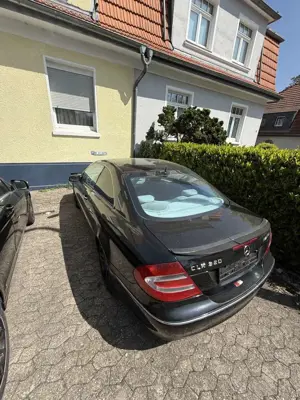 Mercedes-Benz CLK 320 Coupe Avantgarde Bild 3