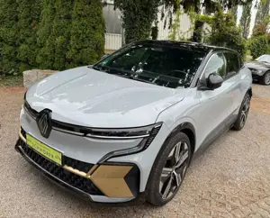 Renault Megane E-Tech *Iconic*60KW-Akku*ACC*Kamera360* Bild 2