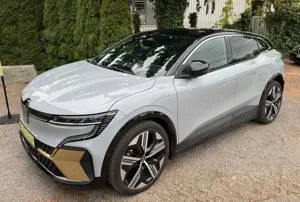 Renault Megane E-Tech *Iconic*60KW-Akku*ACC*Kamera360* Bild 3