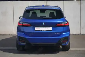 BMW 220 Bild 4