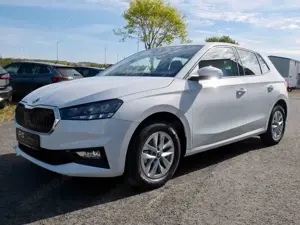 Skoda Fabia 1.0 TSI Selection+ LED+Kamera+App+SHZ
