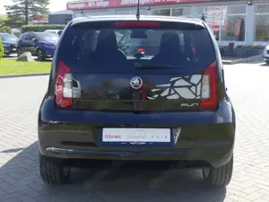 Skoda Citigo 1.0 Tempomat Sitzheizung Klimaaut. PDC Bild 4