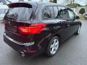 BMW 218 d Gran Tour X-Drive Aut-1.HD-NAVI-KAM-AHK-17 Z-LED