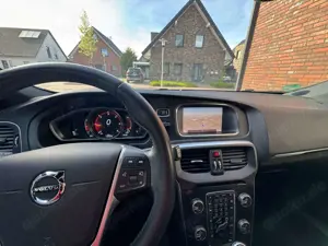 Volvo V40 V40 Diesel D2 Momentum Bild 4