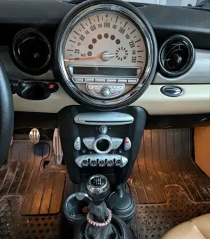 MINI Cooper S R56 | Leder | Scheckheft | Motor neuwertig Bild 2