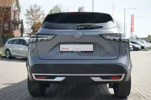 Nissan Qashqai Tekna 1.3 Dig-T Aut. LED ACC Navi Pano Bild 4