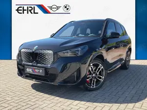 BMW iX1 eDrive20 M Sportpaket Head-Up HK HiFi DAB