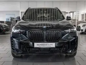 BMW X5 xDrive 50e M-Sport Pro PANO AHK HUD LED Bild 3
