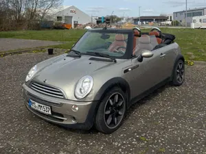 MINI One Cabrio Mini One CabrioSidewalk