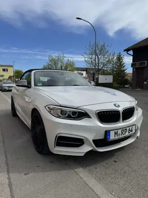 BMW 235 M235i Cabrio Sport-Aut.
