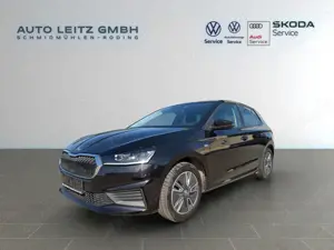 Skoda Fabia 1.0 Tour SmartLink LED SHZ PDC GRA LM16