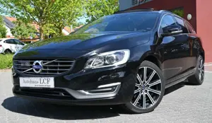 Volvo V60 Kombi D4 Summum Leder Schiebedach Navi VOLL