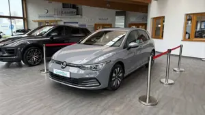 Volkswagen Golf VIII 2.0 TDI Move NAVI*ACC*FPK*LED*PDC*SIHZ