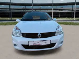 Renault Clio Bild 2