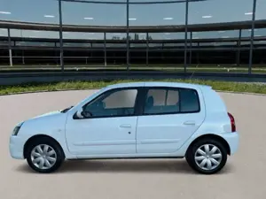 Renault Clio Bild 3