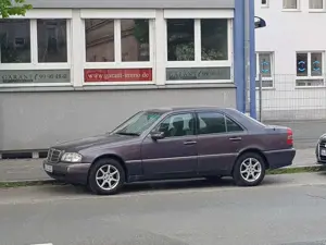 Mercedes-Benz C 180 Elegance
