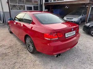 BMW 320 i Coupe Automatik-Leder.-Navi.! Bild 5